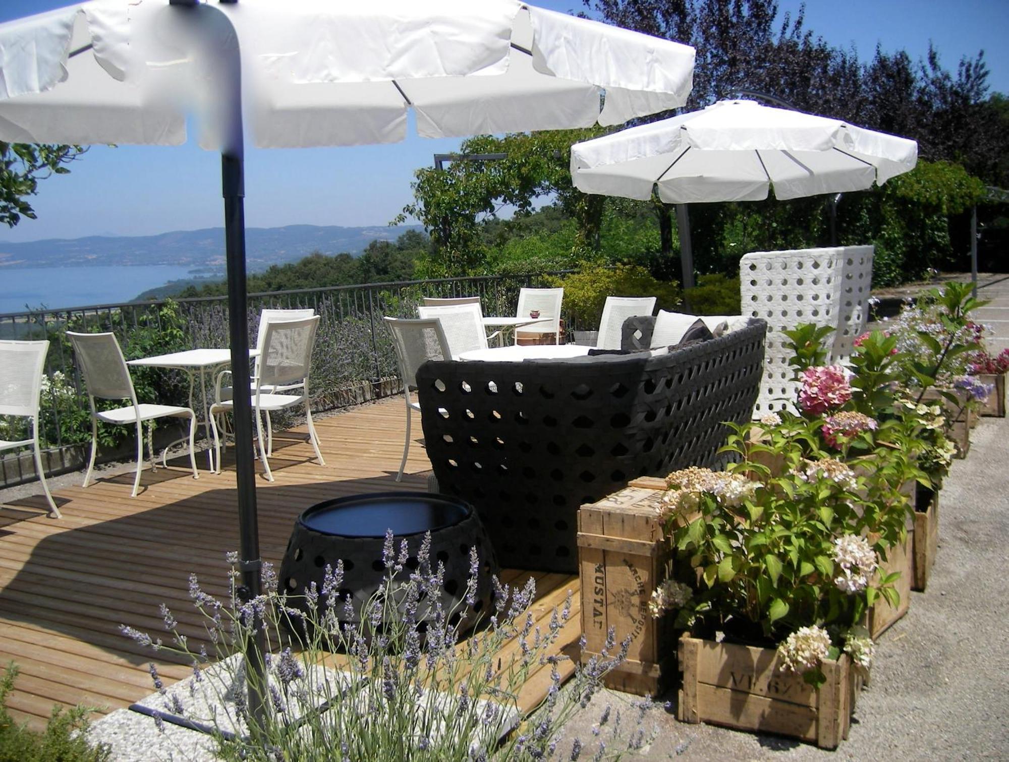 Il Caminetto Montefiascone Hotel Exterior photo